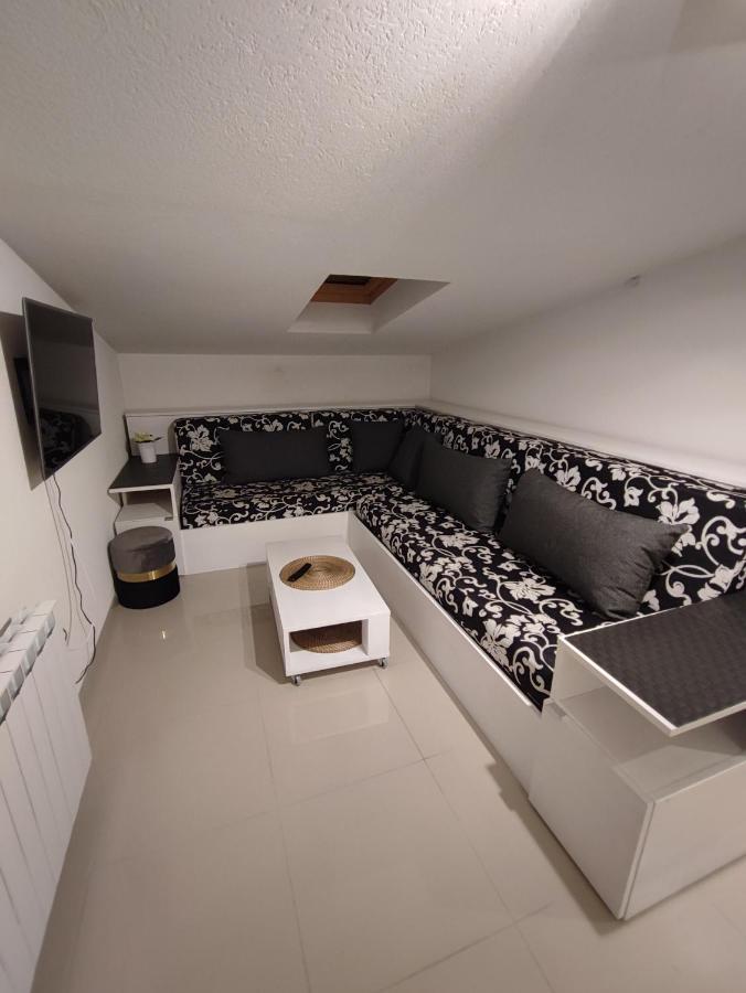 Apartmani Vijecnica SJJ Esterno foto
